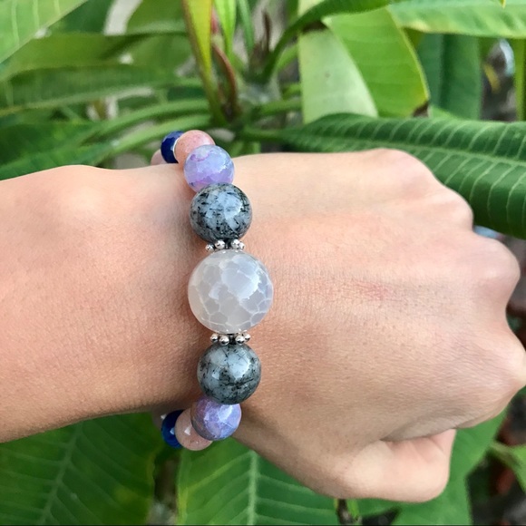 Jewelry - ❄️Happy Beads❄️